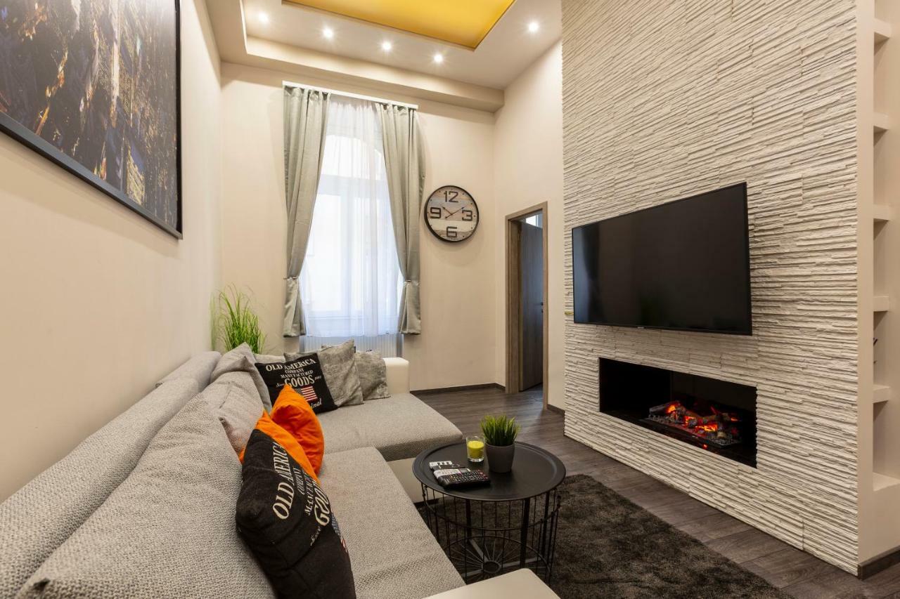 Deluxe Downtown Home 2 Bedrm, 2 Bathrm Budapeşte Dış mekan fotoğraf