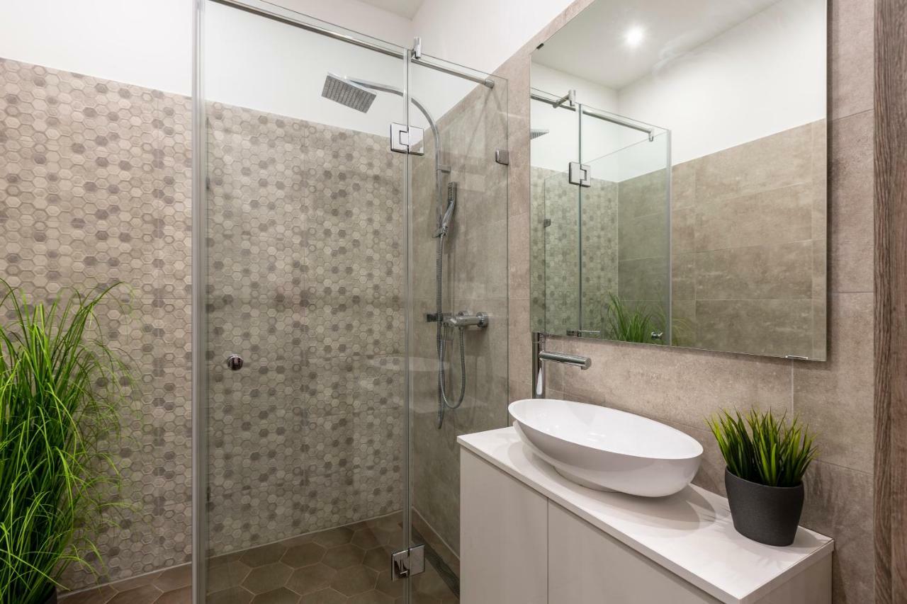 Deluxe Downtown Home 2 Bedrm, 2 Bathrm Budapeşte Dış mekan fotoğraf