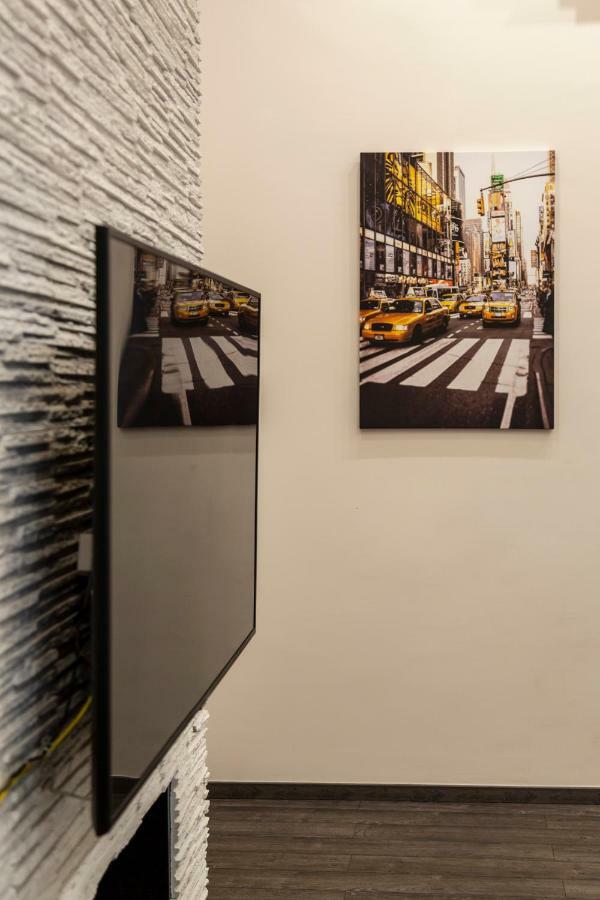 Deluxe Downtown Home 2 Bedrm, 2 Bathrm Budapeşte Dış mekan fotoğraf